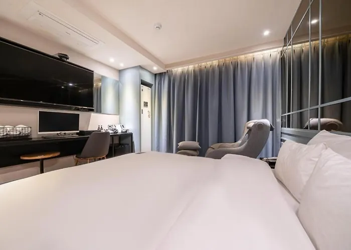 호텔프렌치코드 명지 3*